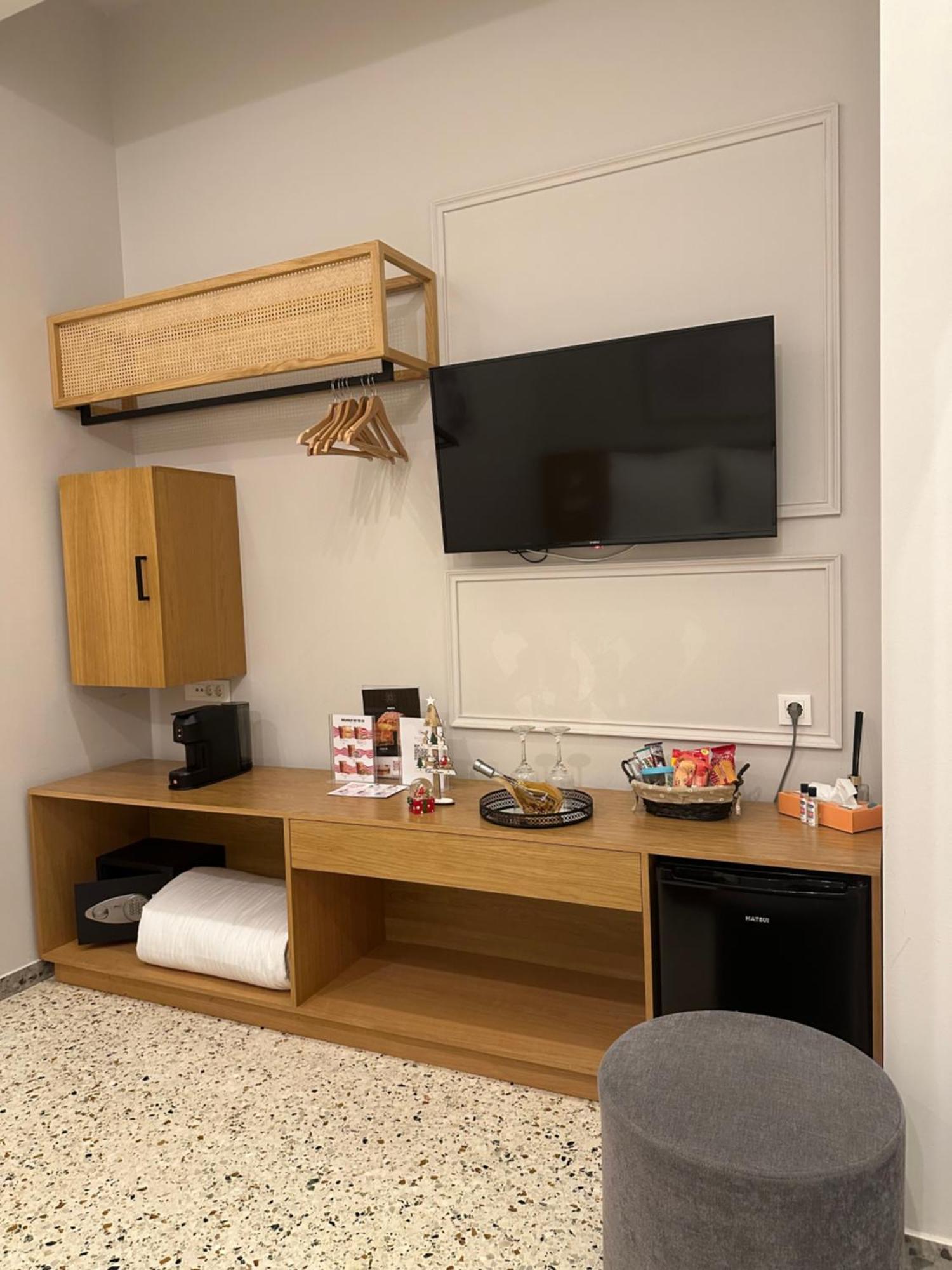 Belle Athenes - Luxury Rooms At Monastiraki Railway Station Zewnętrze zdjęcie