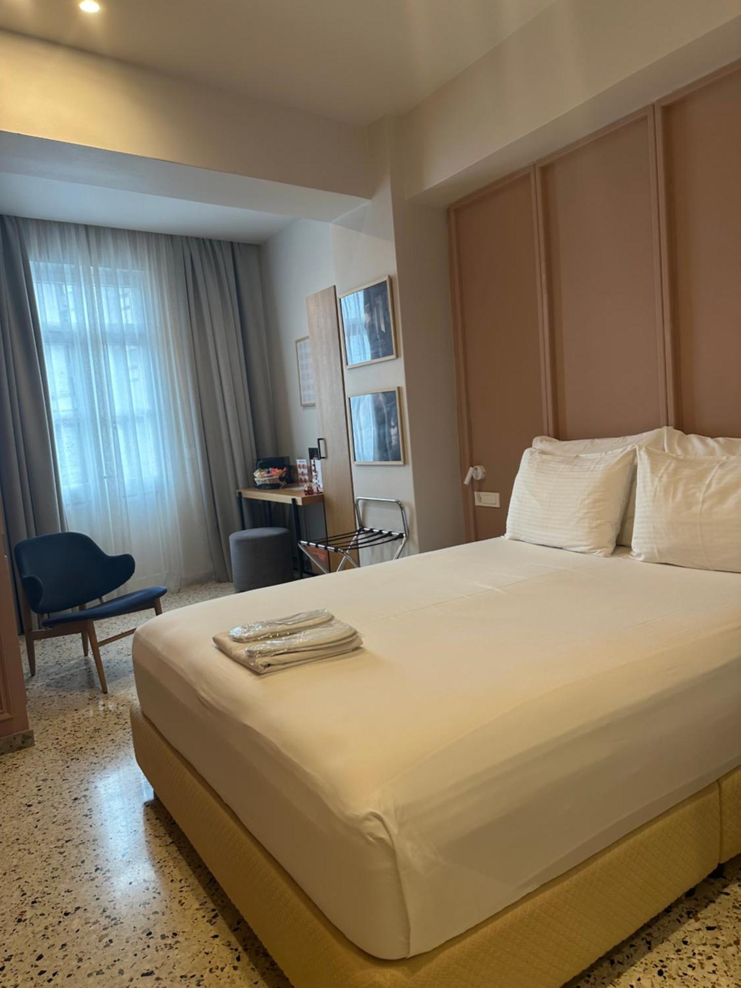 Belle Athenes - Luxury Rooms At Monastiraki Railway Station Zewnętrze zdjęcie